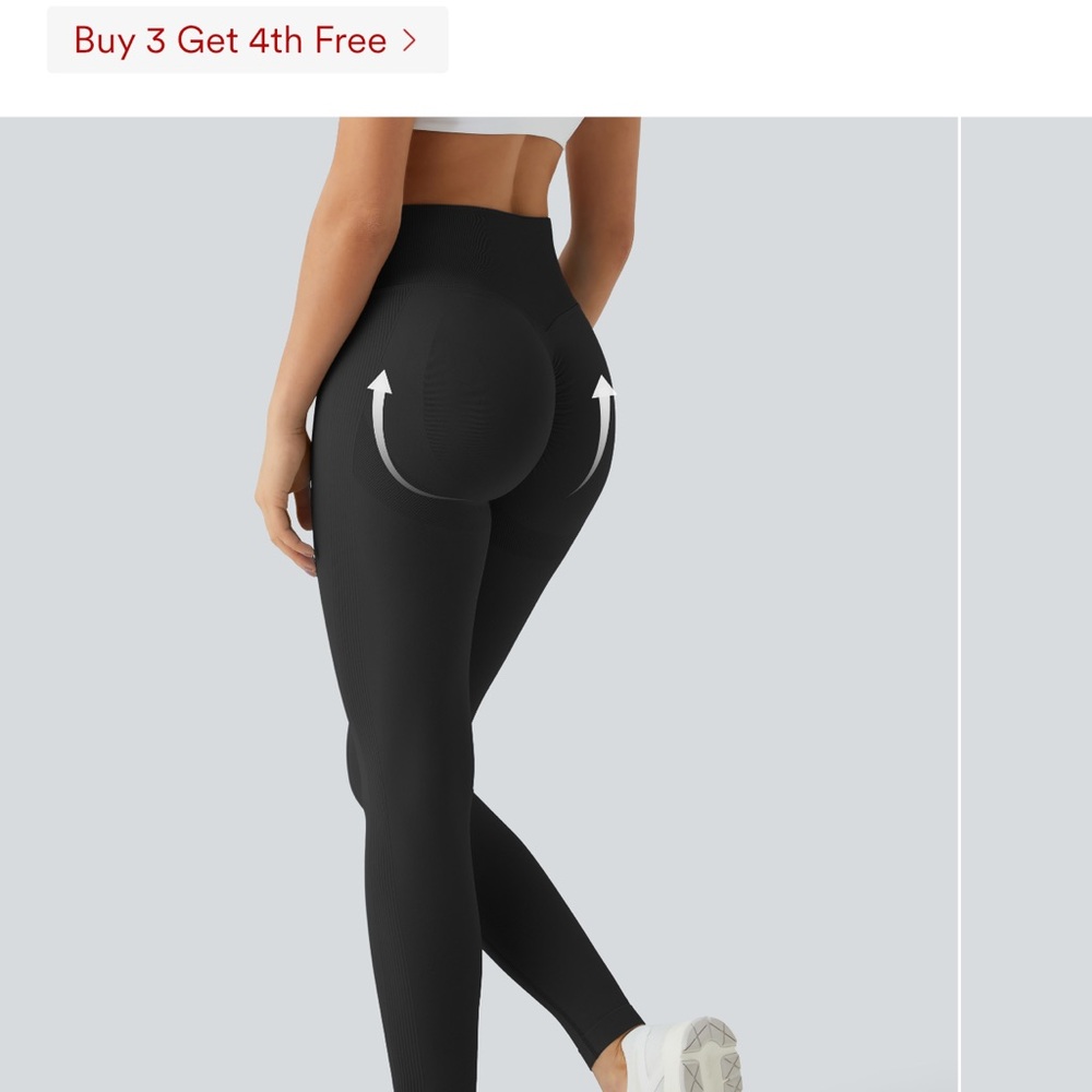 Halara Seamless Flow HW Booty Scrunch Leggings